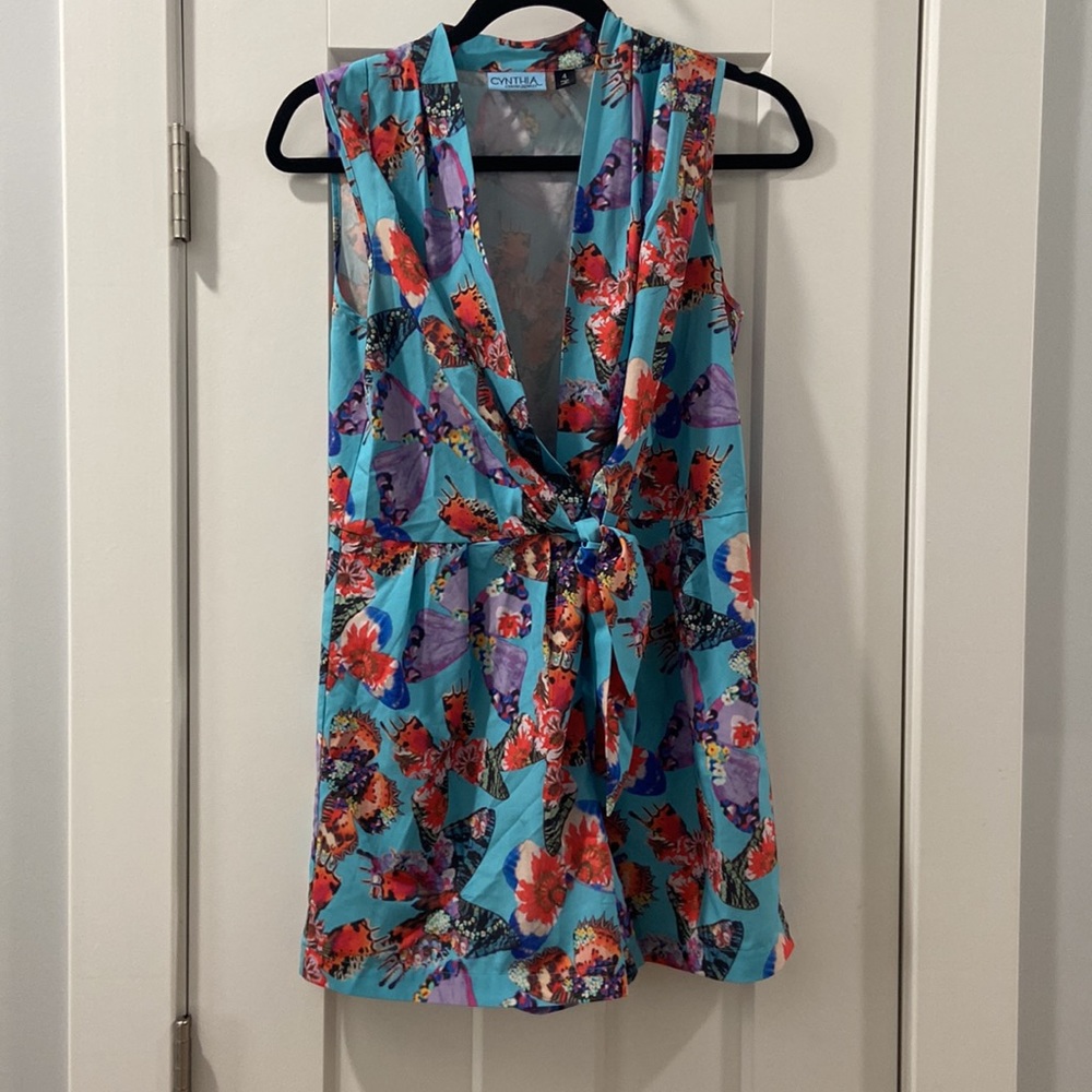 Cynthia Rowley Butterfly Print Romper Excellent condition women's 4 sexy v neck